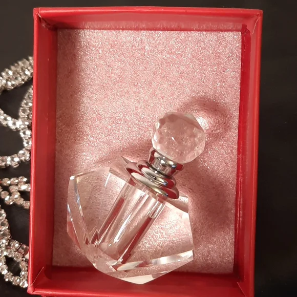 Vintage Perfume Bottle with Dauber NWT - Picture 2 of 5